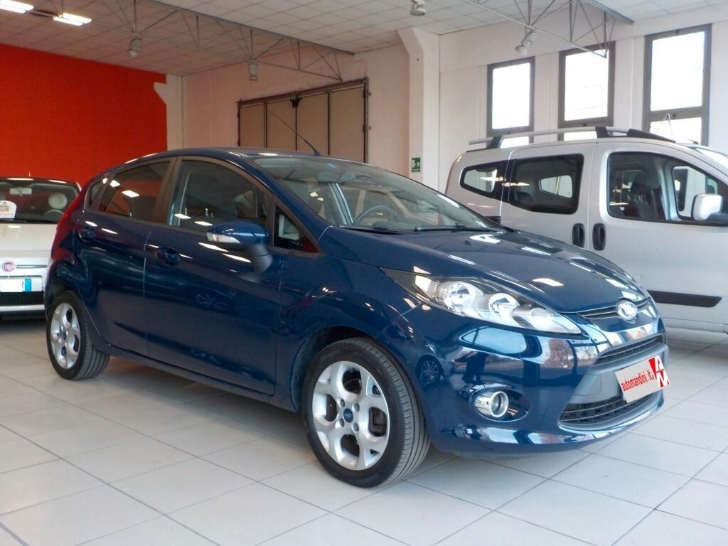 Ford Fiesta 1.2 60CV 5p. Titanium . Guidabile da neopatentati.