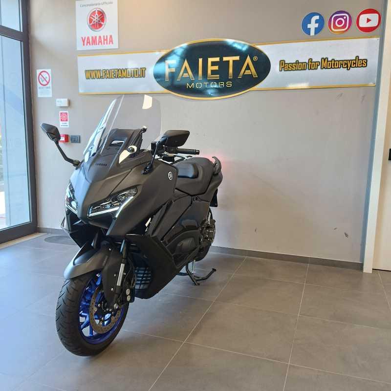 Yamaha T-Max 560 - 2025