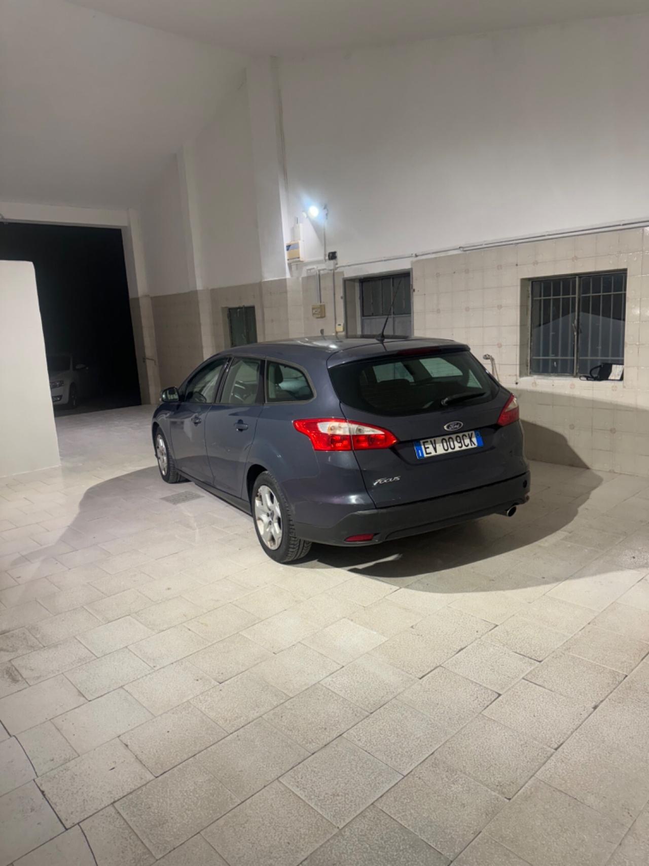 Ford Focus 2.0 TDCi 115 CV Powershift Titanium