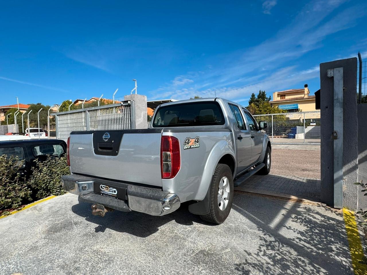 NISSAN NAVARA DOUBLE CAB -PREZZO REALE