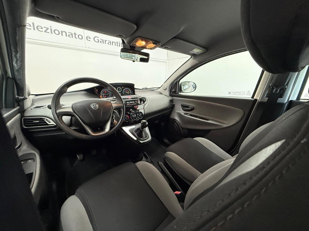 Lancia Ypsilon 1.2 69 CV GPL Gold 02/2015 NEOPATENTATI