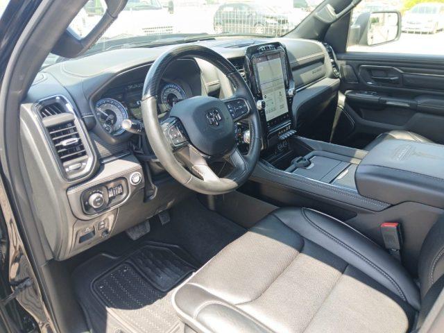 DODGE RAM 1500 5.7 GPL V8 Limited Night - N1
