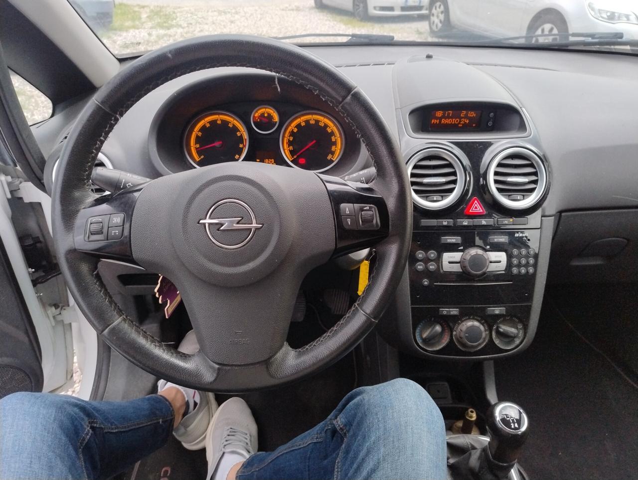 Opel Corsa 1.2 85CV 5 porte GPL-TECH Edition