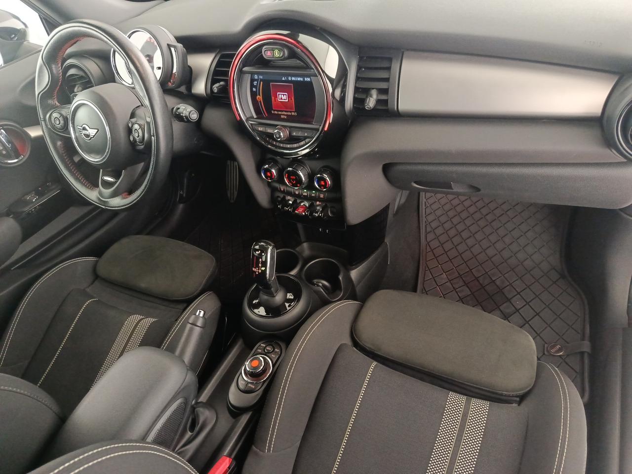 MINI Mini 4ª serie (F56) - Mini 2.0 Cooper SD aut. Hype
