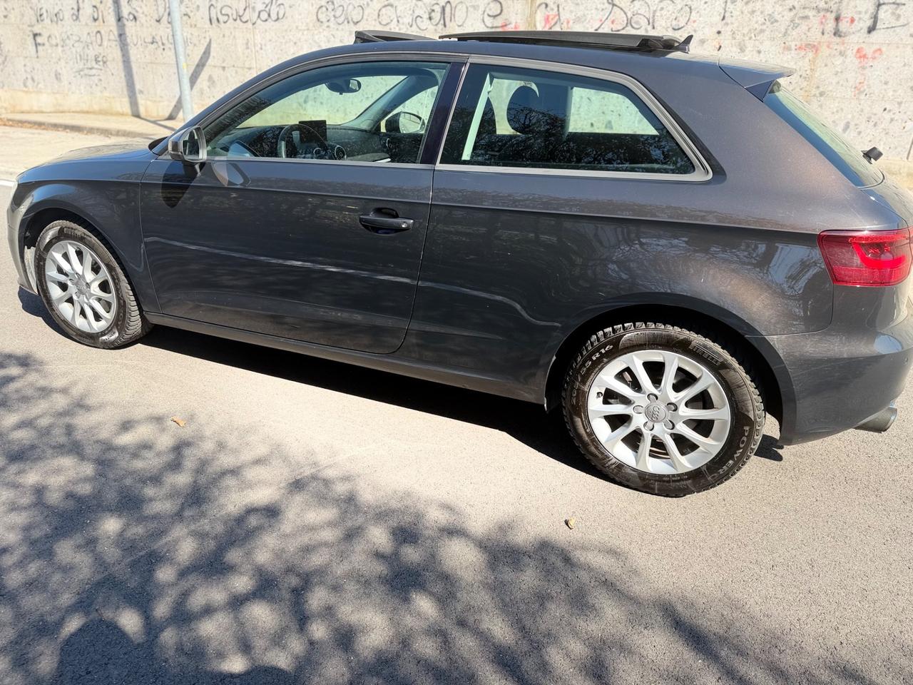 Audi A3 1.6 TDI TETTO OK NEOPATENTATI