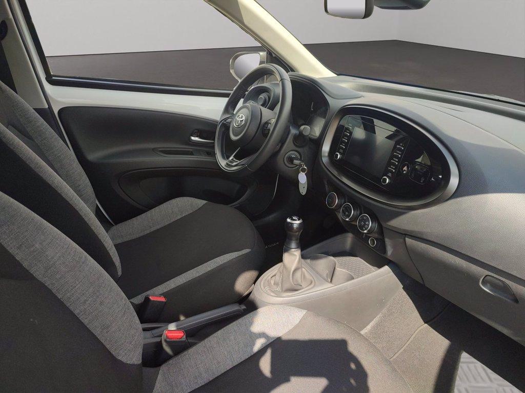 TOYOTA Aygo x 1.0 active 72cv del 2023