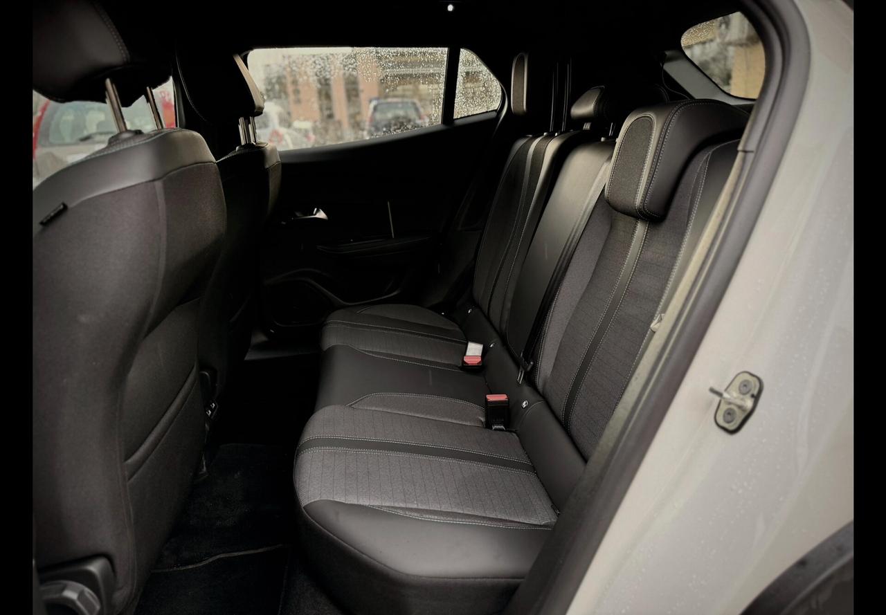 Peugeot 2008 BlueHDi 130 S&S EAT8 GT