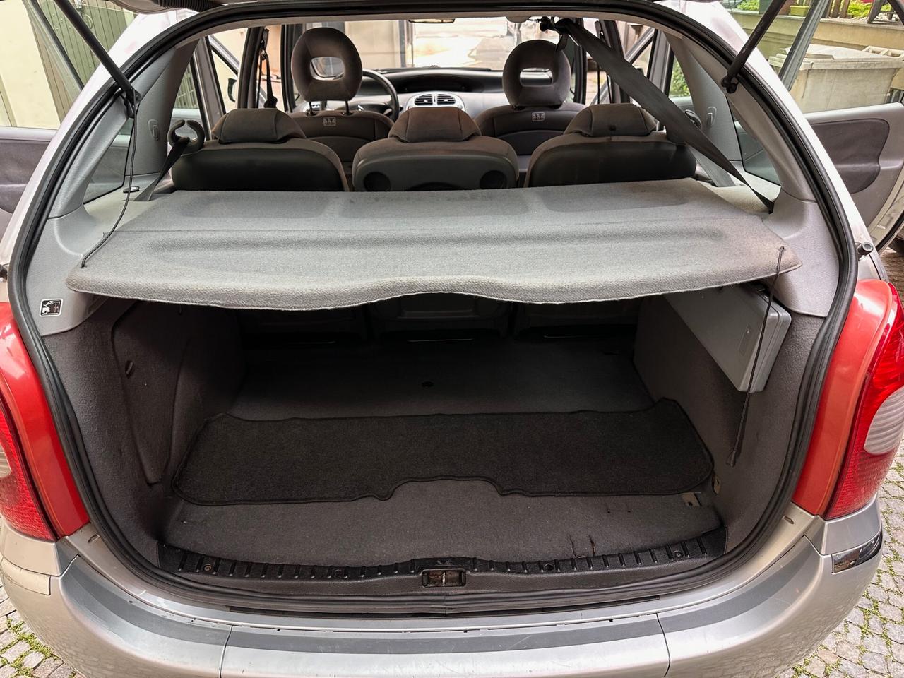 Citroen Xsara Picasso 1.6 HDi *Volante in Pelle