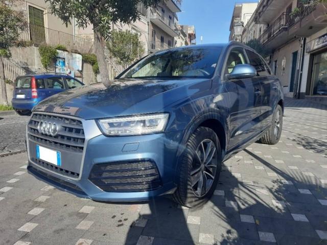 Audi Q3 2.0 tdi Business 150CV