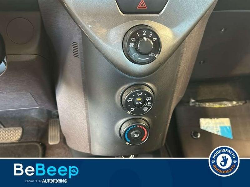 Toyota iQ 1.0 CVT (MULTIDRIVE)