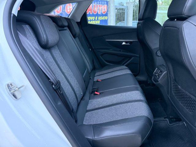 PEUGEOT 3008 BlueHDi PARI AL NUOVO/GARANZIA