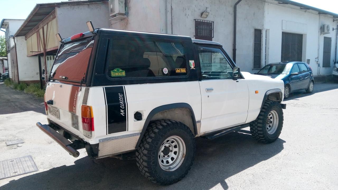 Nissan Spagna Patrol 3.3 td rialzato autocarro