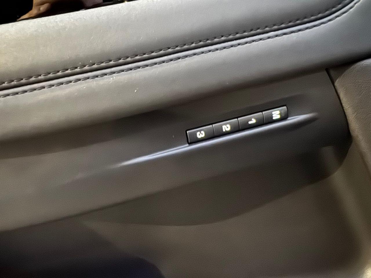 Land Rover Range Rover Evoque R-Dynamic D 18 #7977