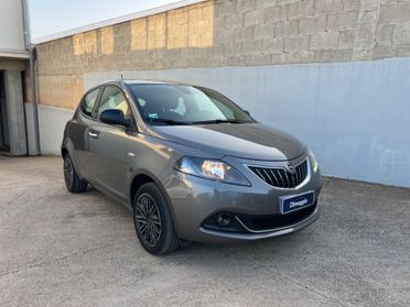 Lancia Ypsilon 1.0 Hybrid Gold | 2021