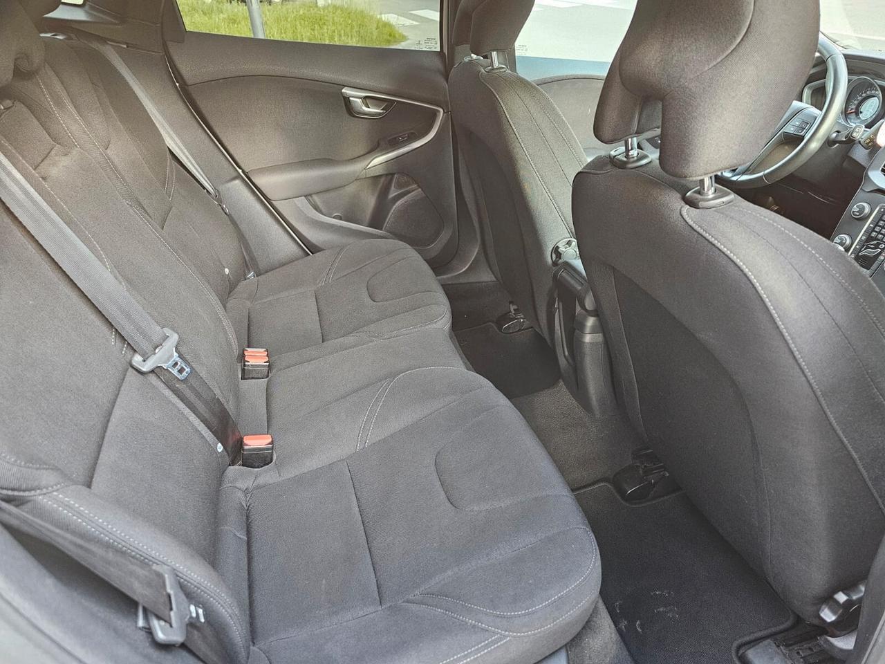 Volvo V40 2.0 D2 Kinetic*Clima*Cerchi*Euro6*Unipro*