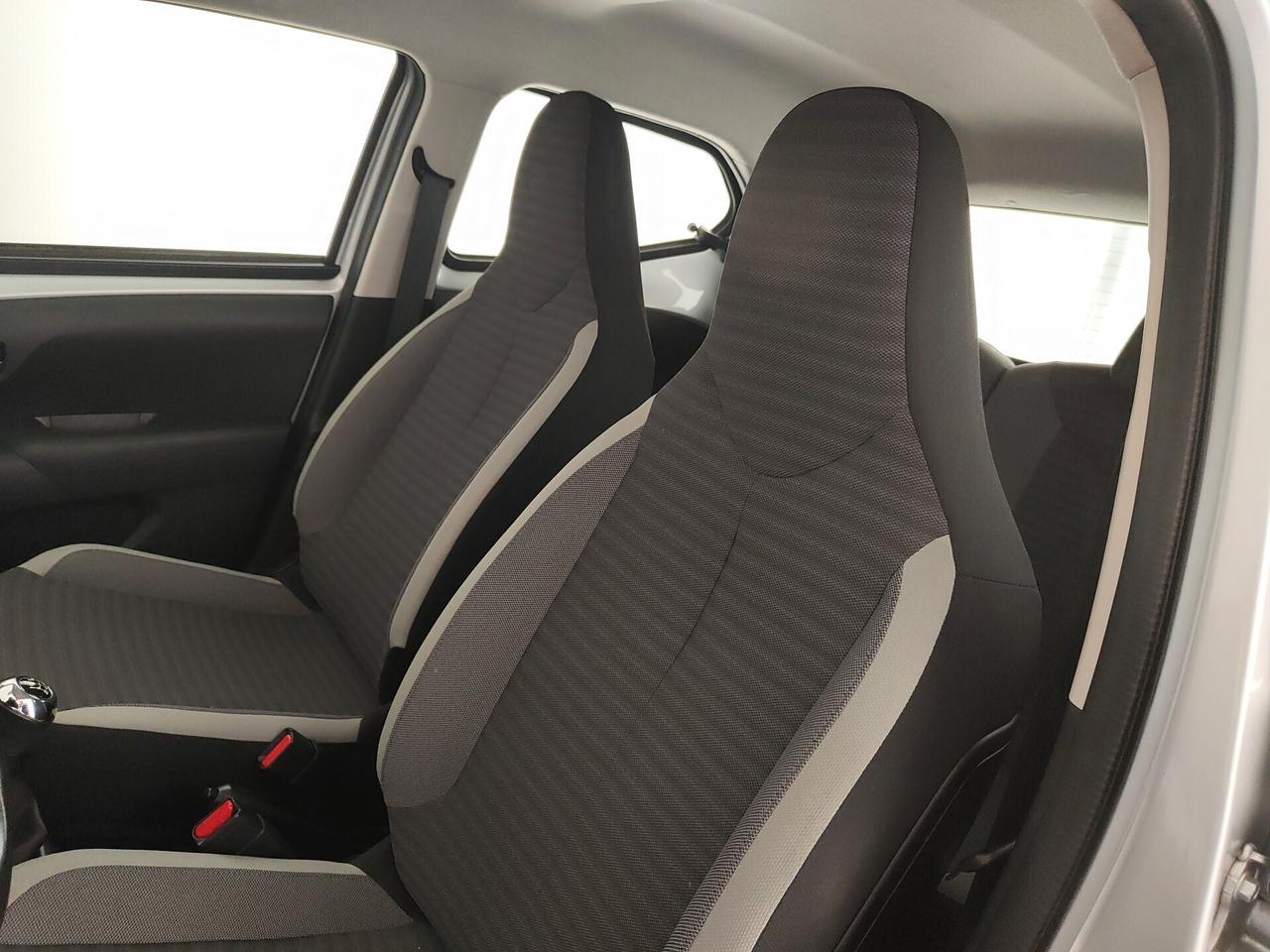 Toyota Aygo 1.0 VVT-i 69 CV 5 porte x-business