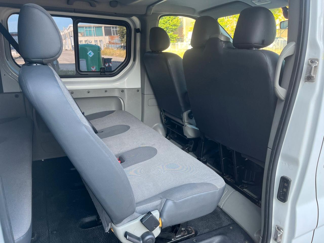 Renault Trafic 2.0 dCi Long 9posti
