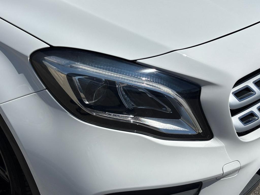 Mercedes GLA 200 200 Premium 7G-DCT