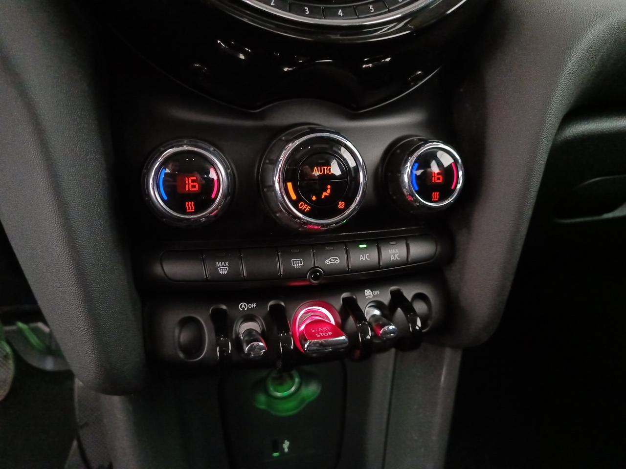 MINI Mini IV F55 2018 5p - Mini 5p 1.5 One 75cv