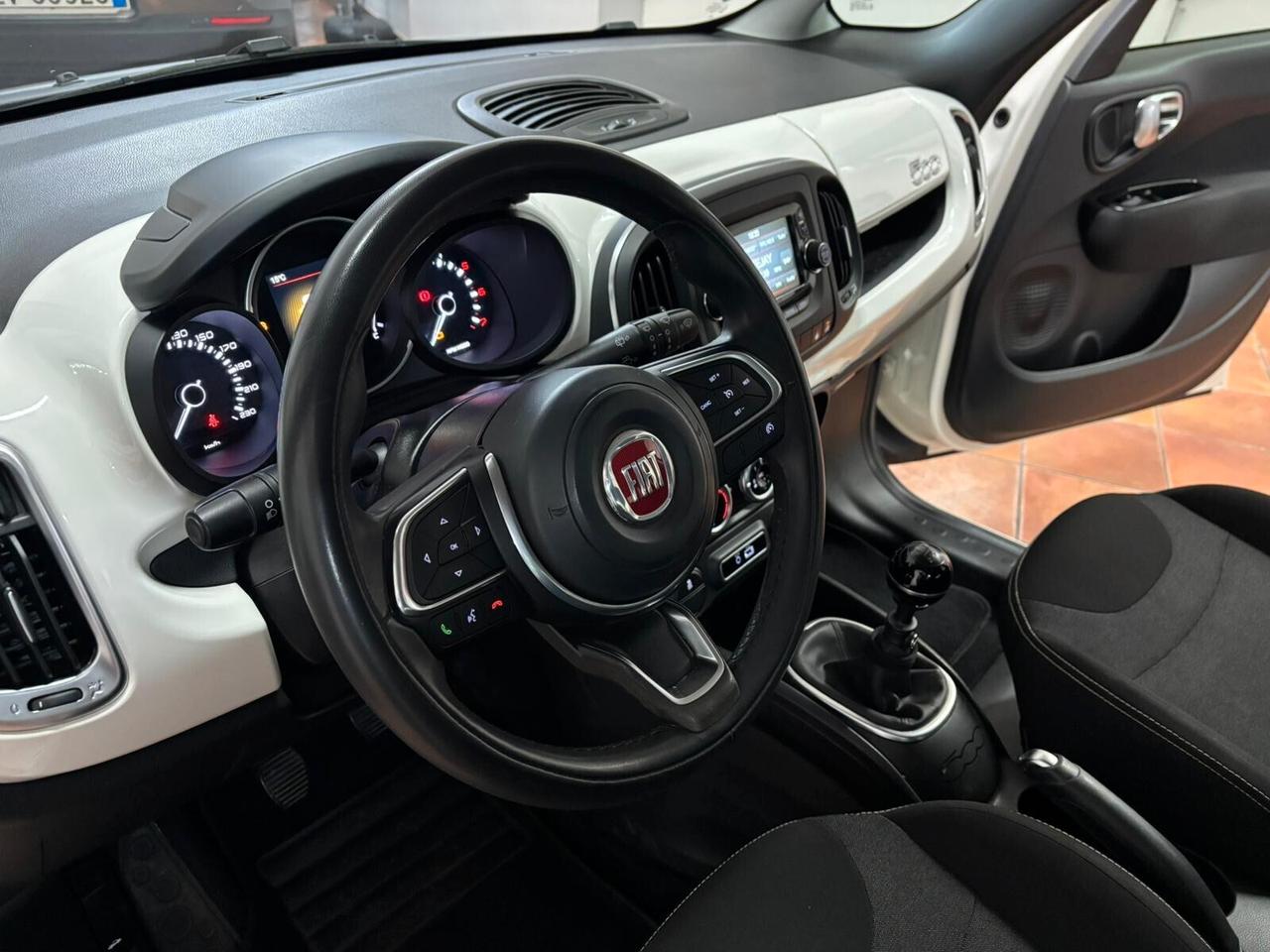 FIAT 500L 10/2017 1.3 MJT 130.000 KM