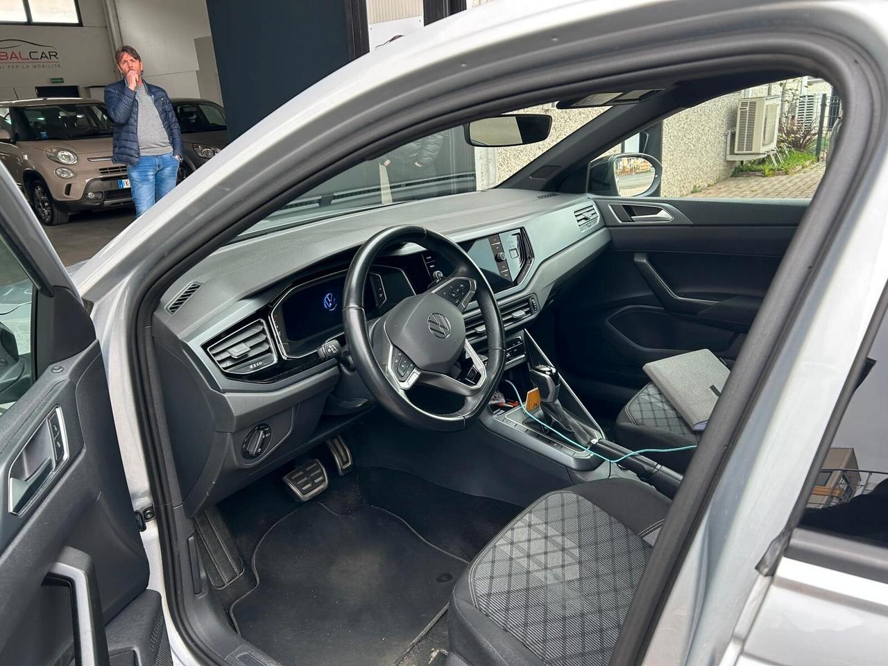 Volkswagen Taigo 1.0 TSI 110 CV DSG R-Line