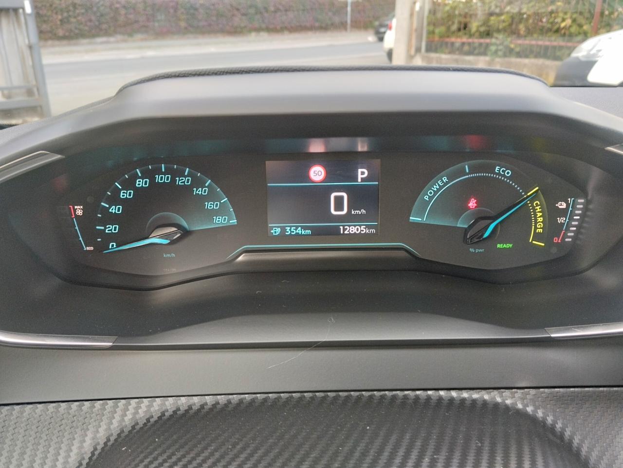 Peugeot 208 motore elettrico 136 CV 5 porte E-Style