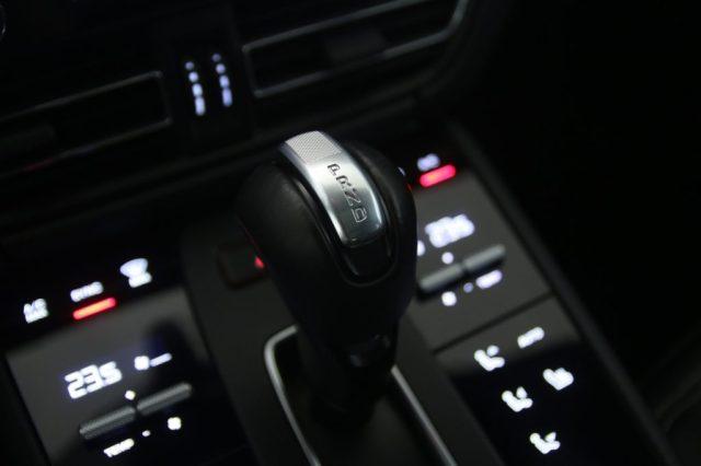 PORSCHE Macan 2.0 T Cerchi 21''/Tetto /Pack Chrono/Bose
