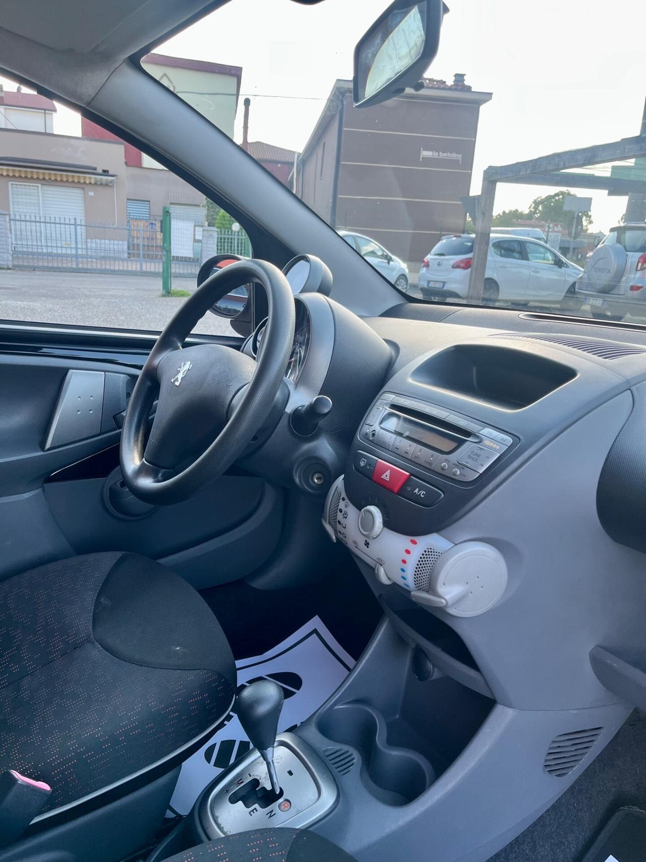 Peugeot 107 1.0 benzina AUTOMATICA!