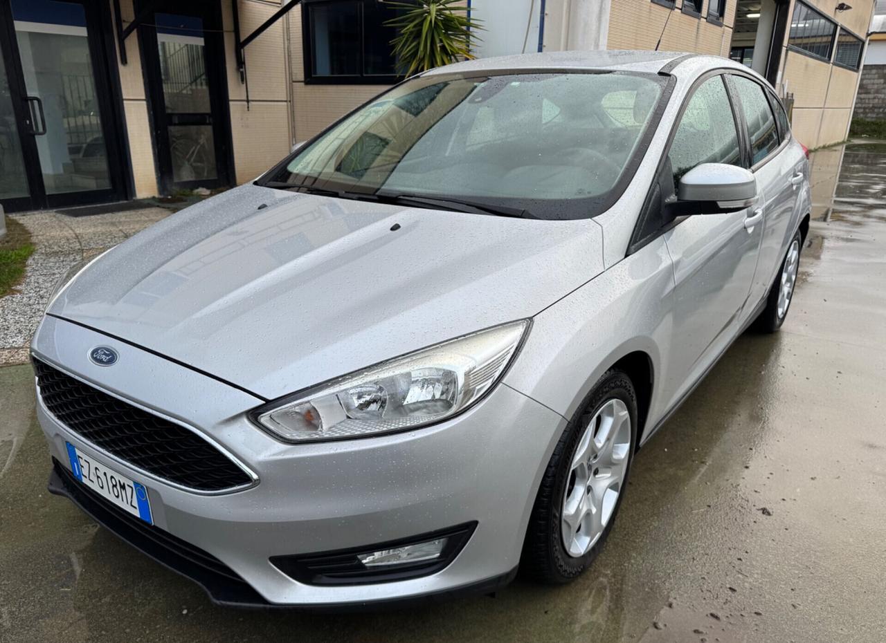Ford Focus 1.5 TDCi 120 CV -151.000 KM-