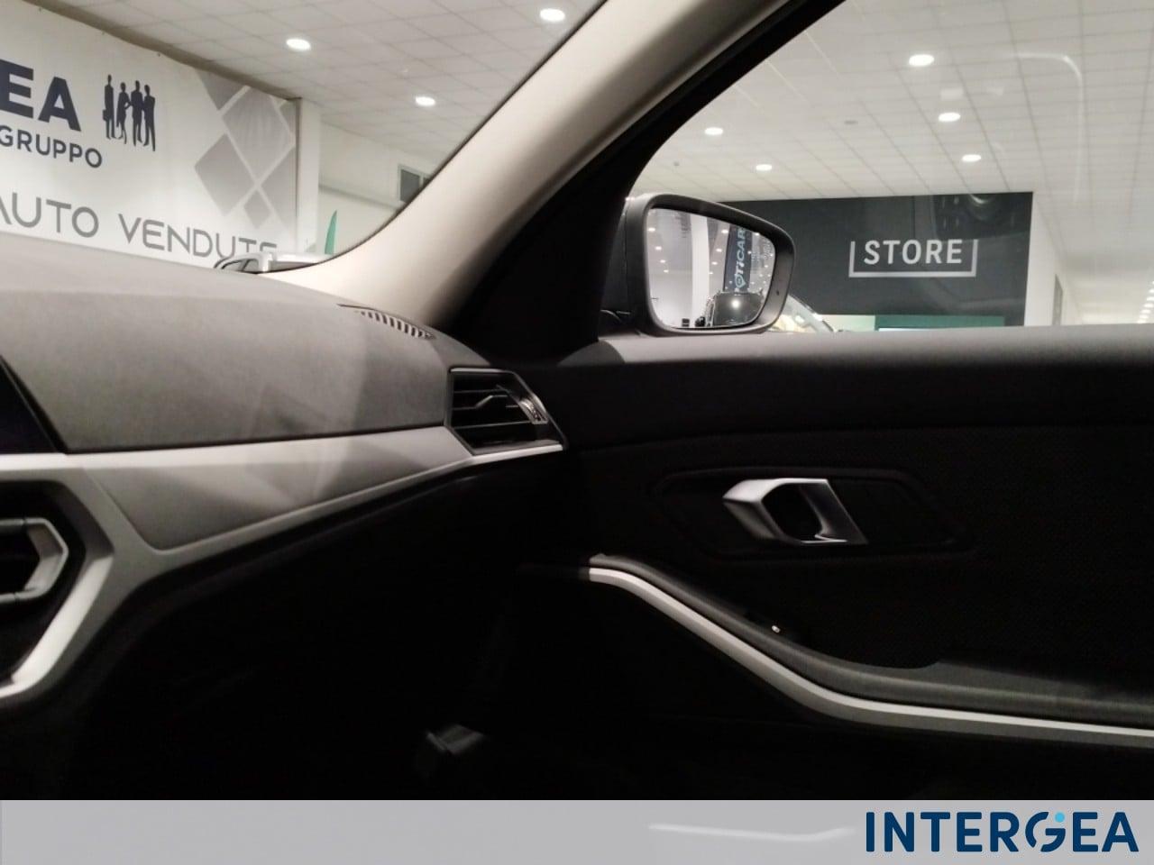 BMW 316d Touring mhev 48V Business Advantage auto