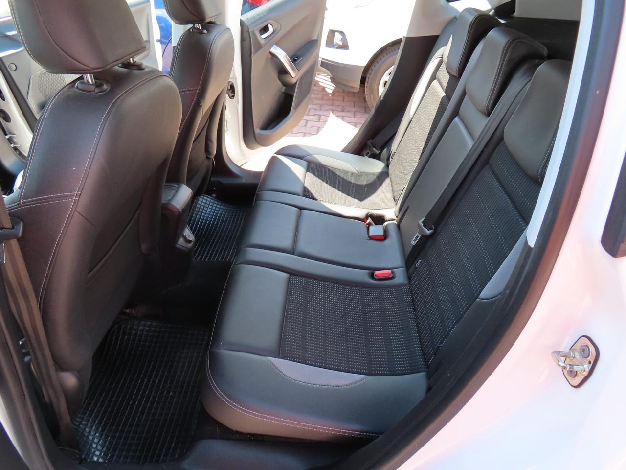 Peugeot 2008 1.6 HDi 120 CV Allure EURO 6
