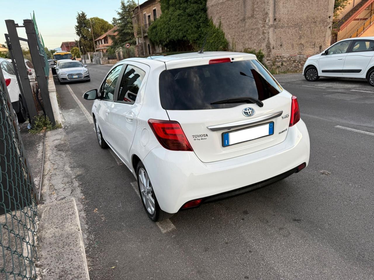 Toyota Yaris 1.5 Hybrid 5p - Batteria nuova garantita - Full opt