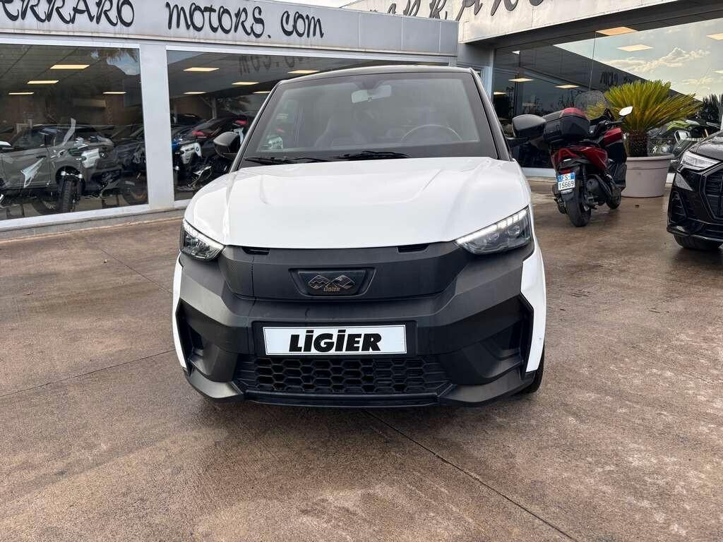 Ligier JS50 DCI L6 Select 2025 / KM 3.000 Tua a solo 129 Euro al mese