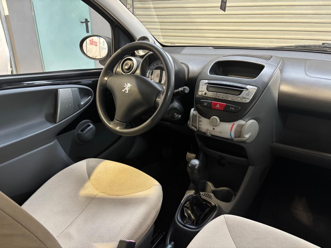 Peugeot 107 1.0 68CV 5p. Sweet Years