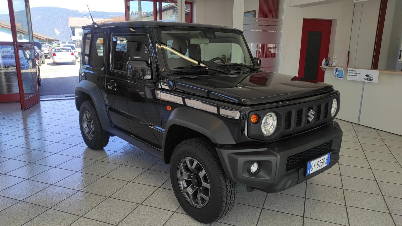 SUZUKI JIMNY 1.5 BENZINA 102CV 4 POSTI GANCIO TRAINO