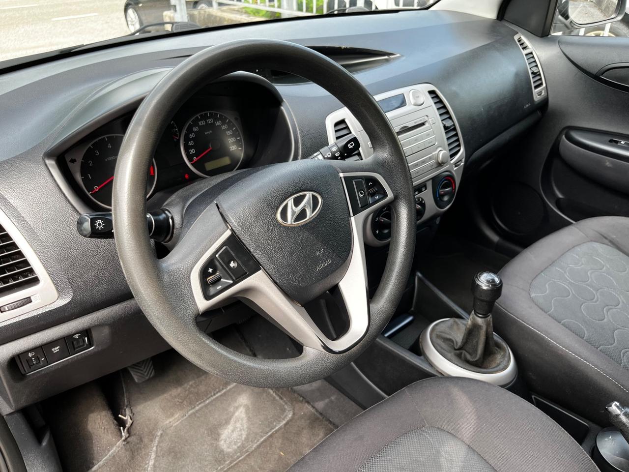Hyundai i20 1.2 5p. Comfort FRIZIONE NUOVA - OK NEOPATENTATI