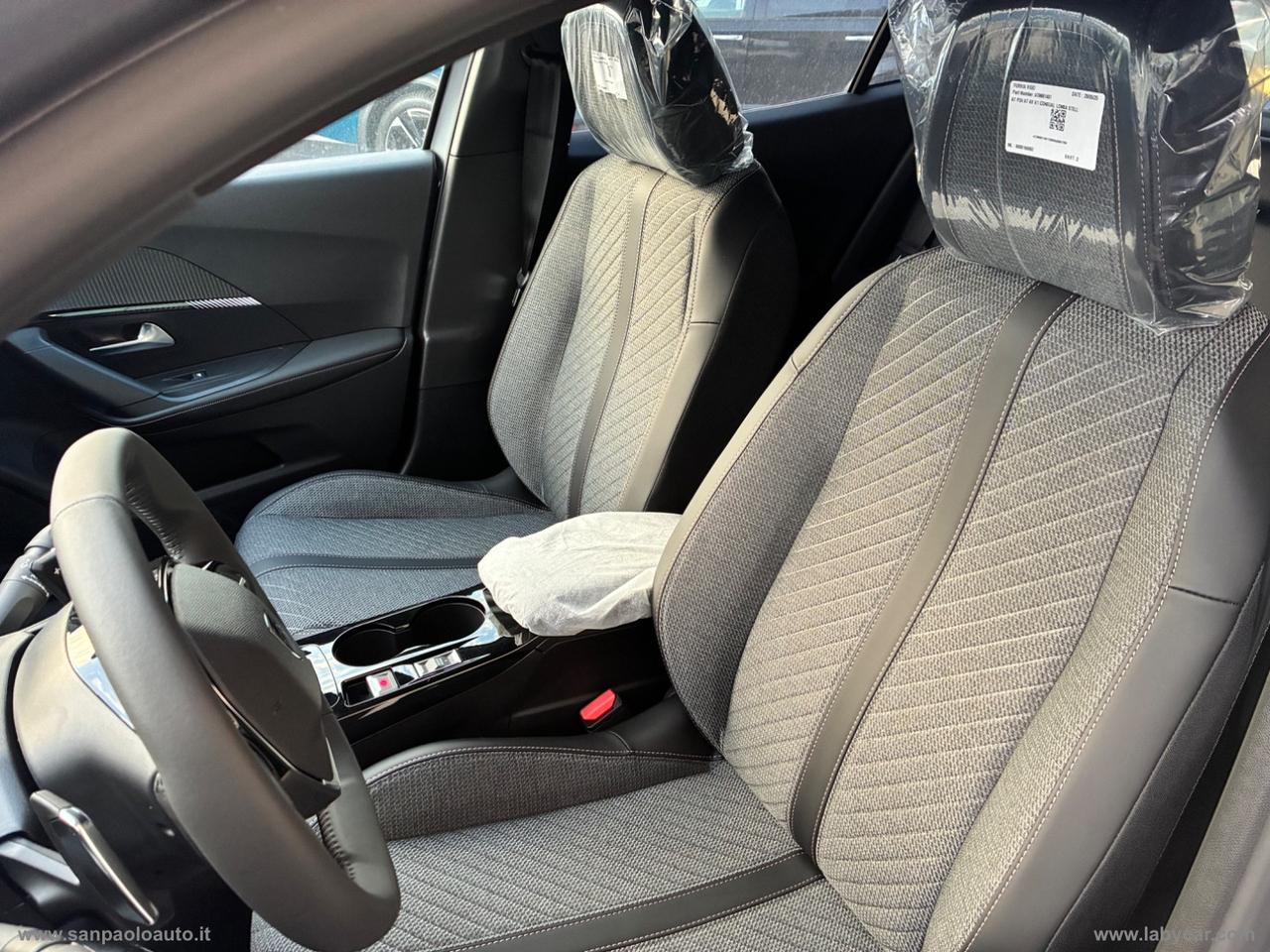 PEUGEOT 2008 PureTech 130 S&S EAT8 GT