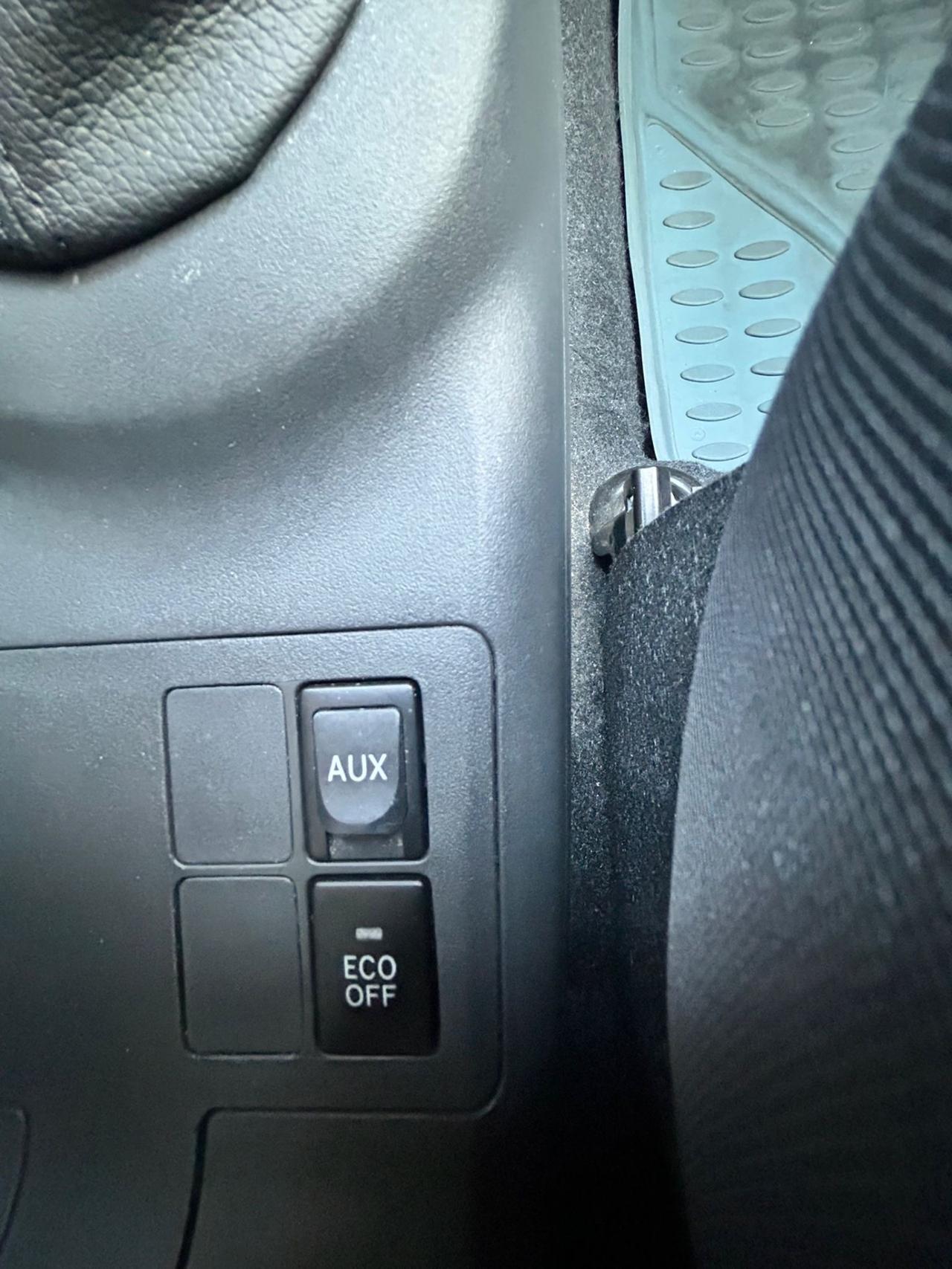 Toyota Yaris 1.0 5 porte Sol