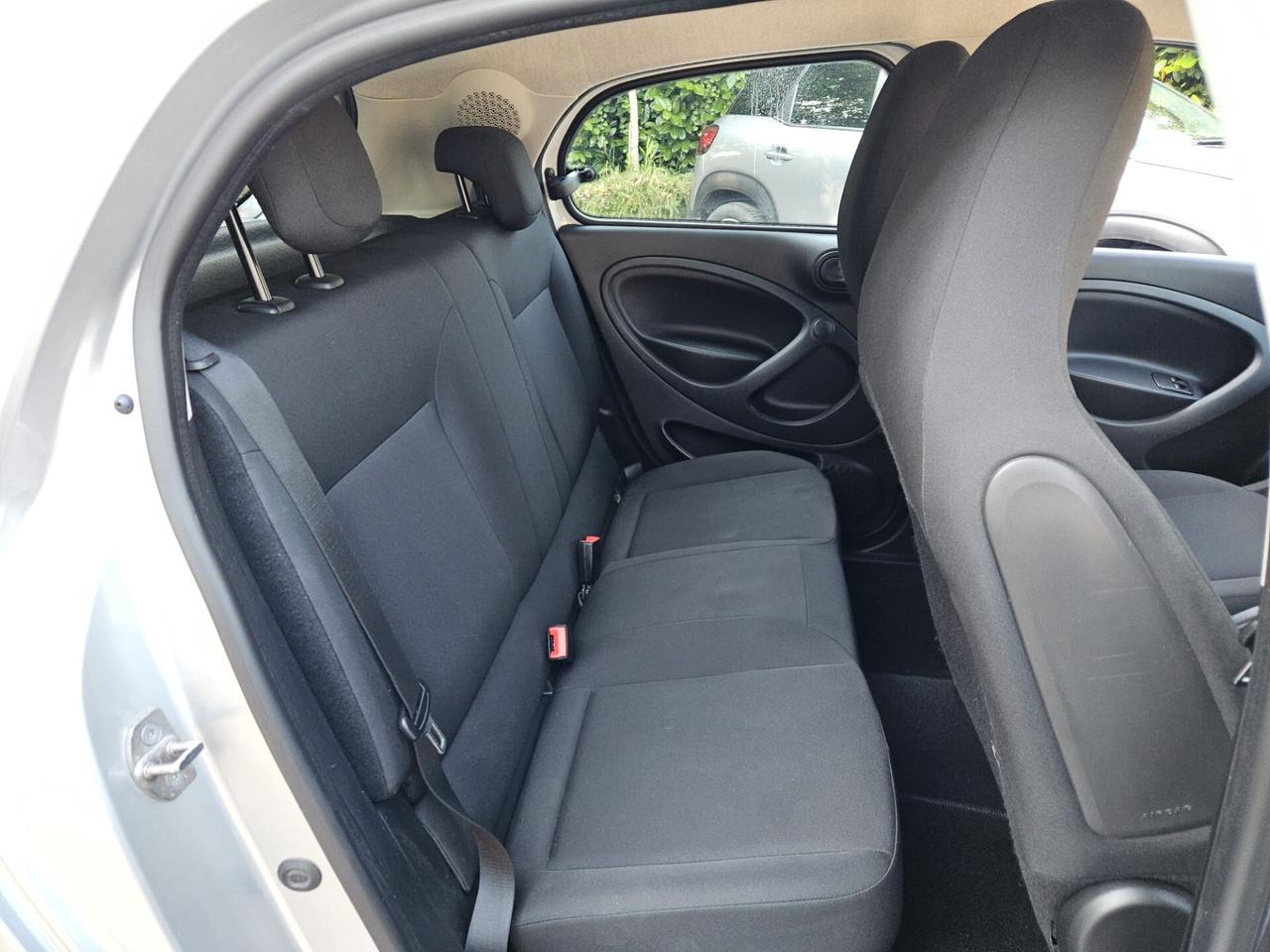 Smart ForFour 70 1.0 Youngster