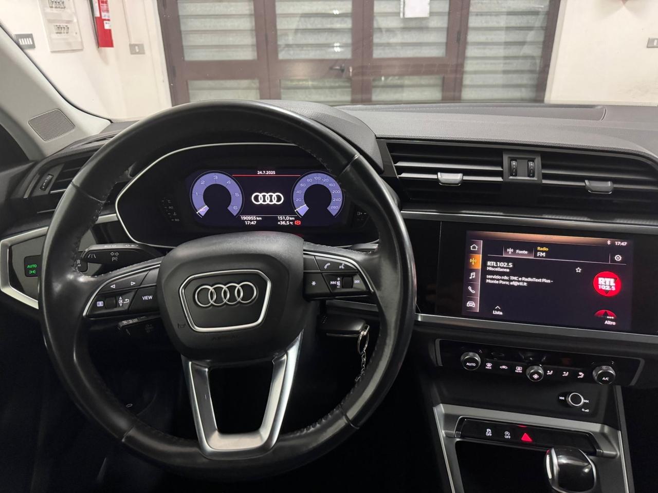AUDI Q3 2.0 TDI (150) Stronic Business Advance 2019