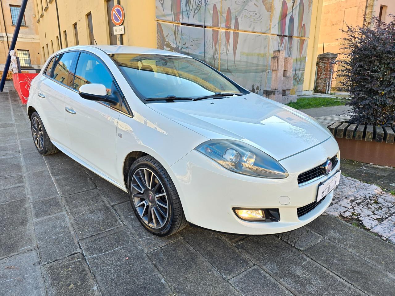 Fiat Bravo 1.6 MJT 105 CV DPF Dynamic ok Neopatentati
