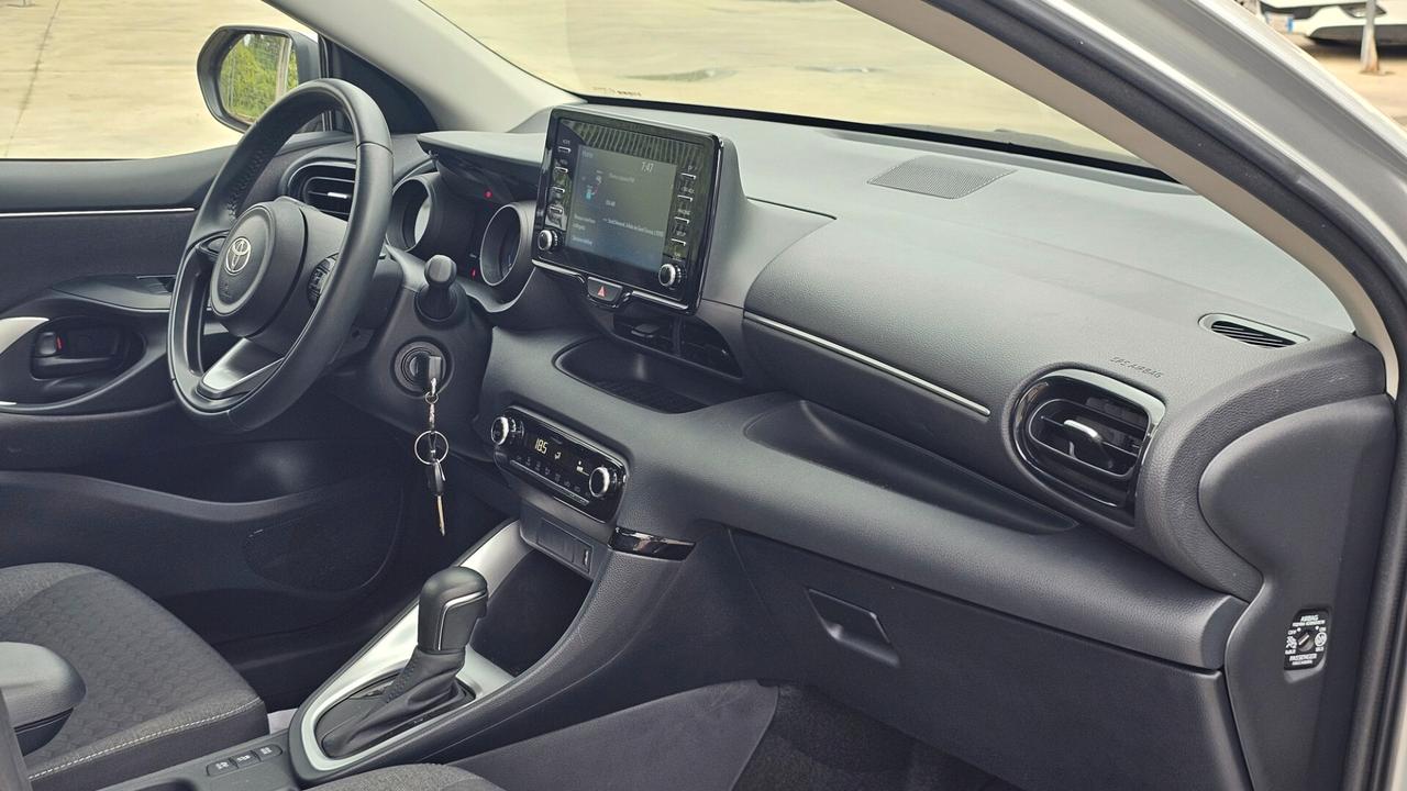 Toyota Yaris 1.5 Hybrid 5 porte Sport