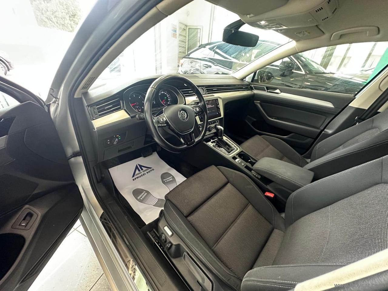 VOLKSWAGEN PASSAT VARIANT 1.6 TDI DSG BUSINESS BMT