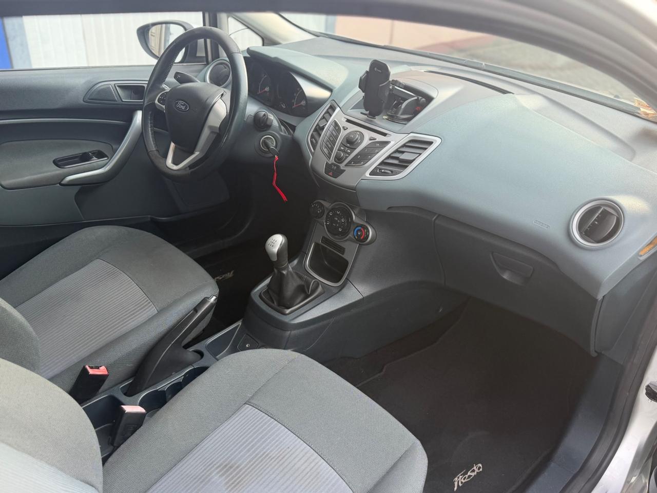FORD FIESTA 1.2 BENZINA – EURO 5 – OK NEOPATENTATI – IDEALE PRIMA AUTO