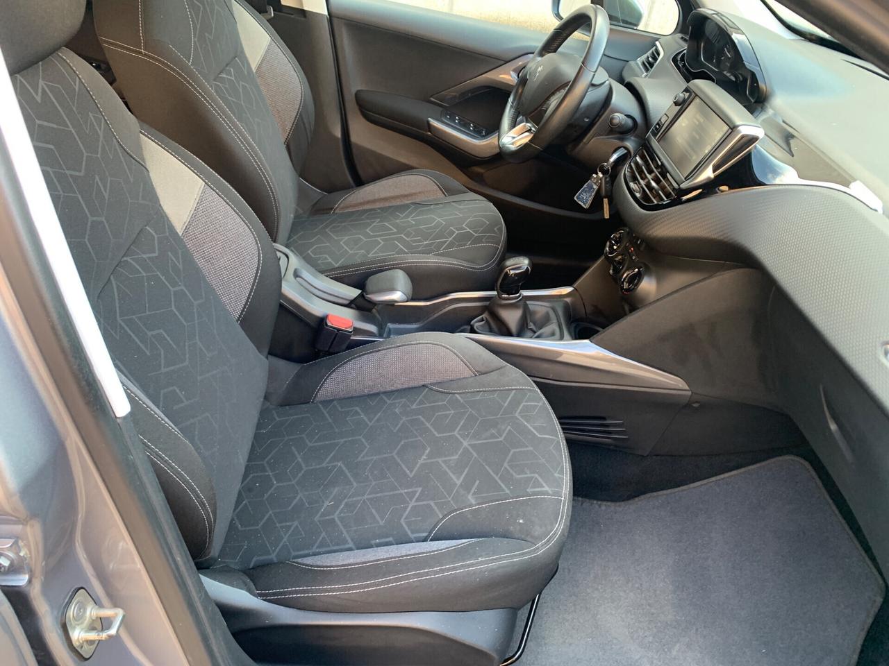 Peugeot 2008 BlueHDi