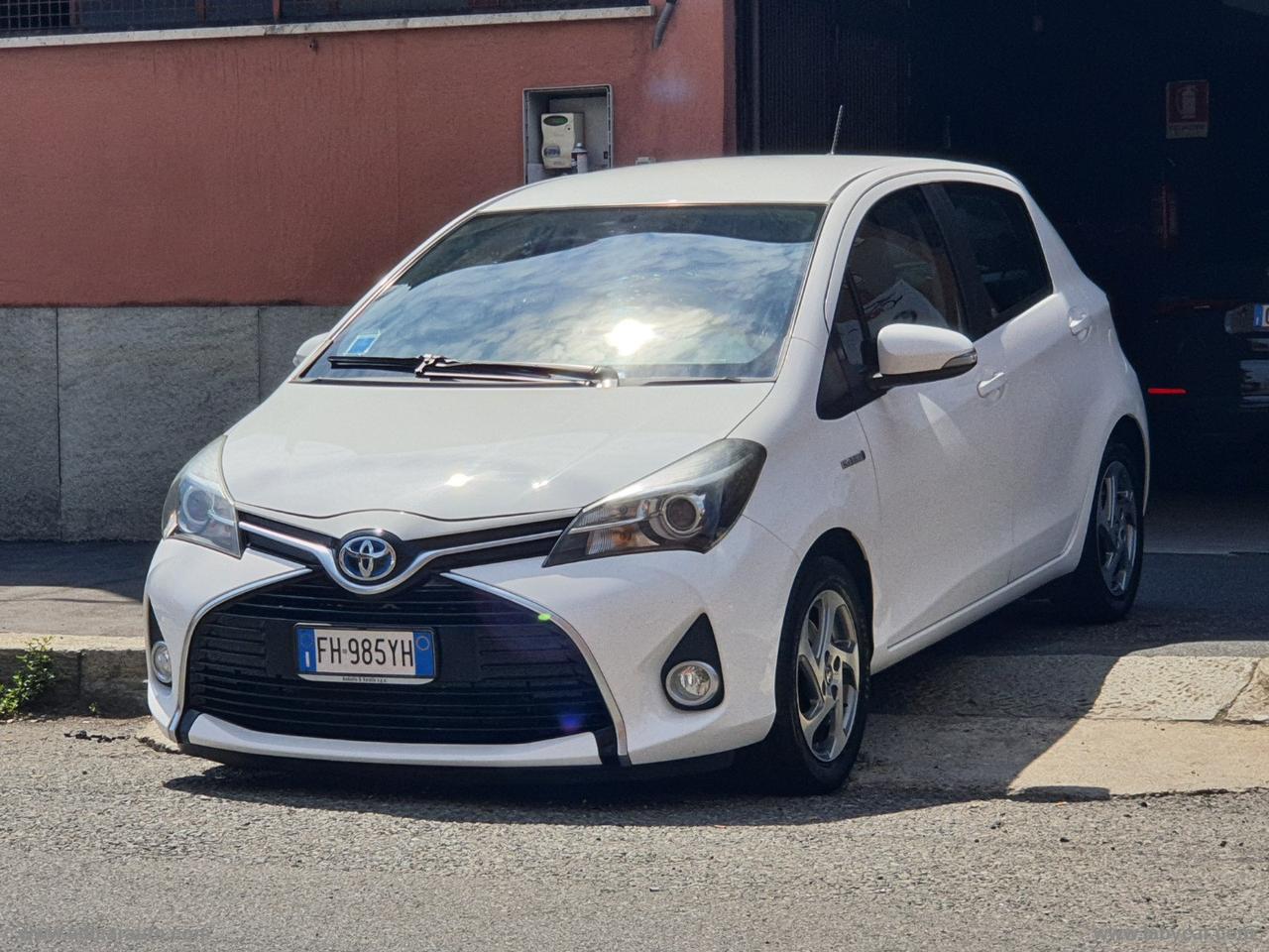 TOYOTA Yaris 1.5 Hybrid 5p.