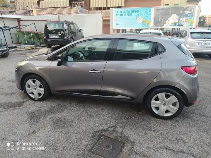 Renault Clio 1.5 dCi Costume National