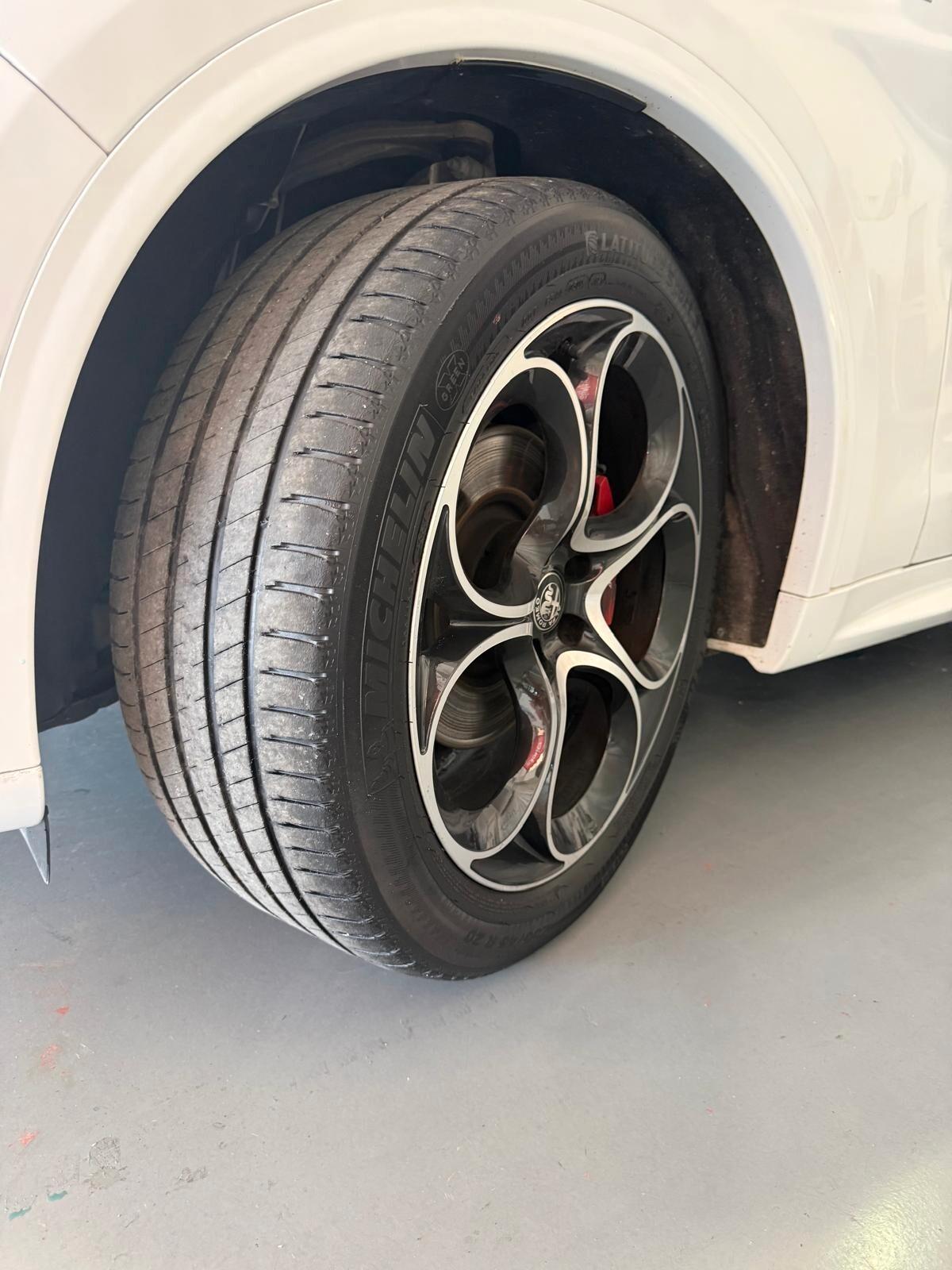 Alfa Romeo Stelvio 2.2c.c 210 CV AT8 Q4 Veloce
