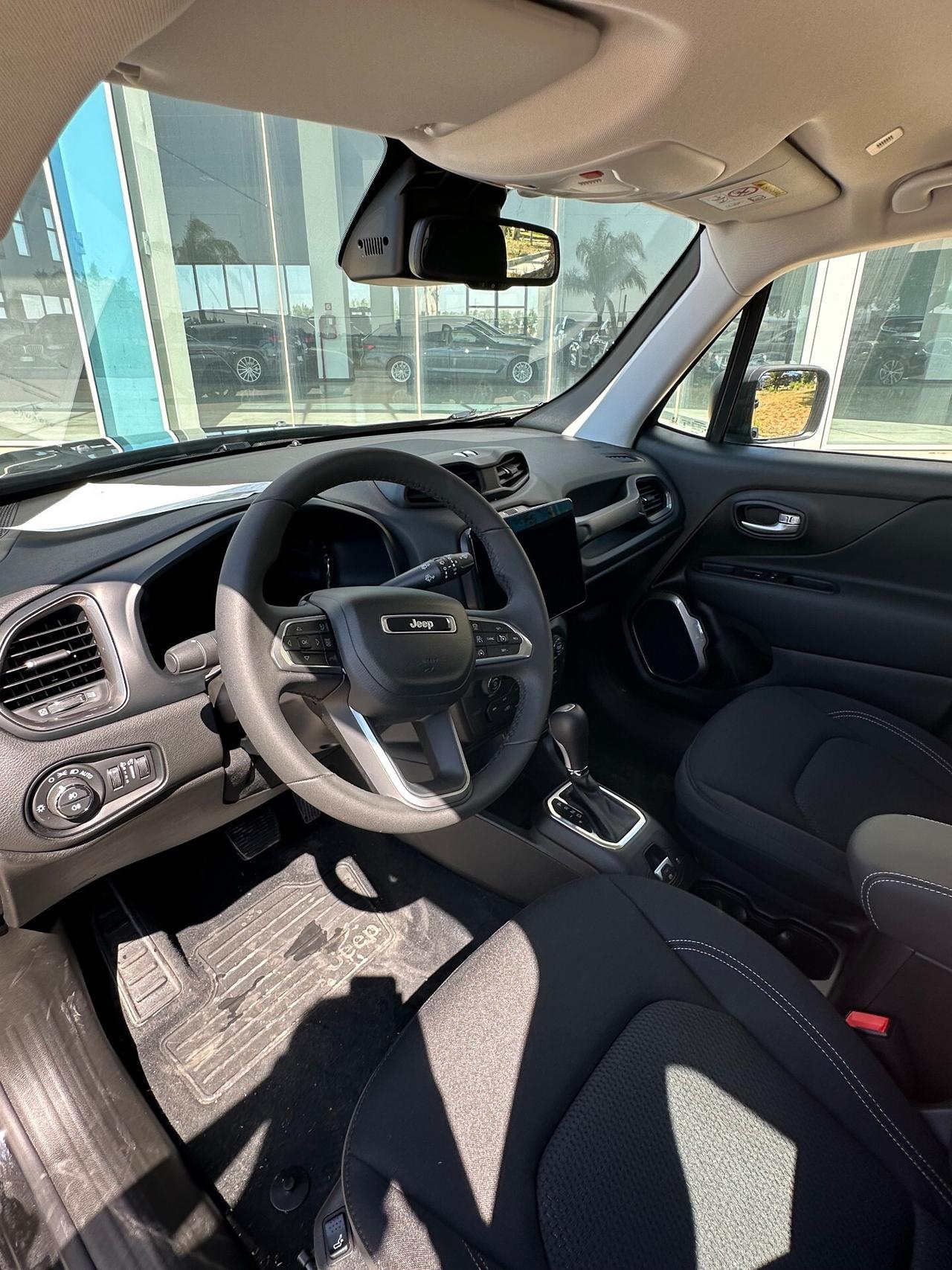 Jeep Renegade 1.5 Altitude offerta T-Stock prezzo imperdibile