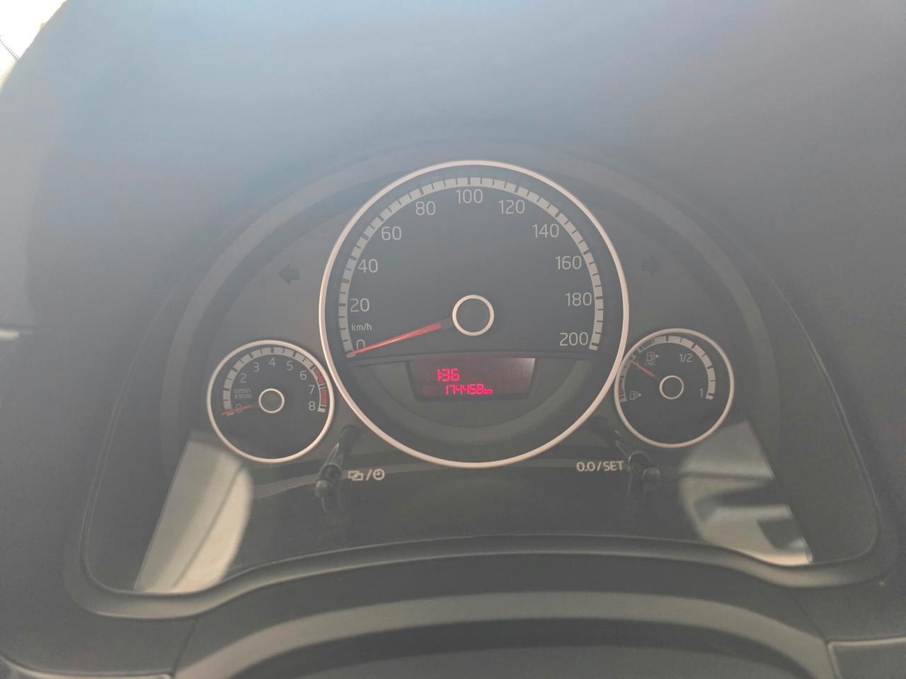 VOLKSWAGEN UP 1.0 METANO DEL NORD ITA 2015